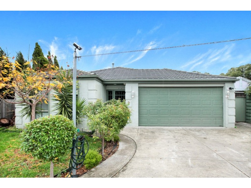 11 Conroy Place, Roxburgh Park VIC 3064