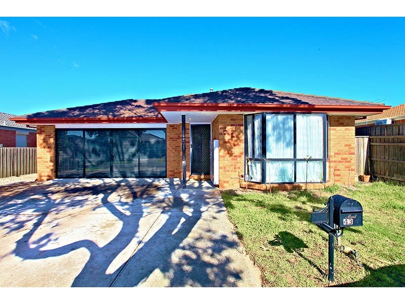 43 Sandover Drive, Roxburgh Park VIC 3064