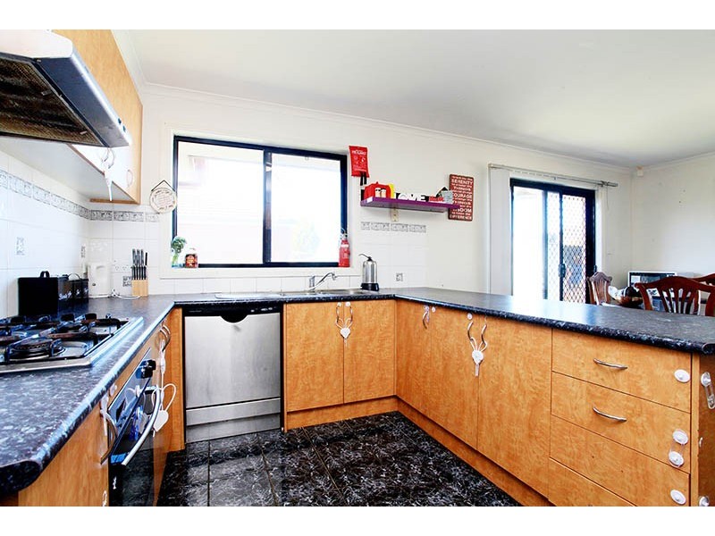 43 Sandover Drive, Roxburgh Park VIC 3064