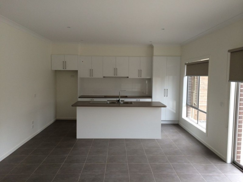 33 Grattan Cove, Craigieburn VIC 3064