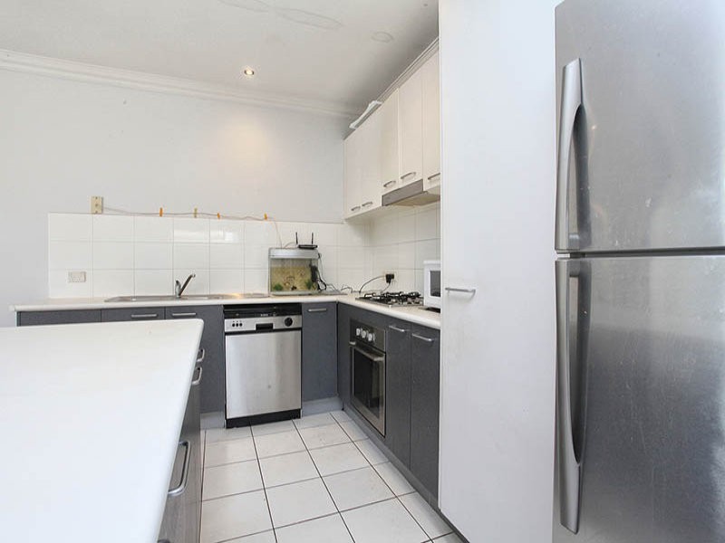 8 Portland Place, Roxburgh Park VIC 3064