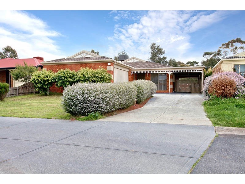 37 Sheridan Way, Roxburgh Park VIC 3064