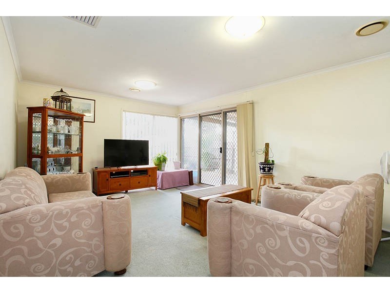 37 Sheridan Way, Roxburgh Park VIC 3064