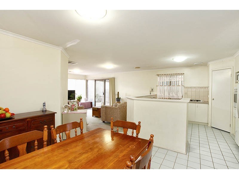 37 Sheridan Way, Roxburgh Park VIC 3064