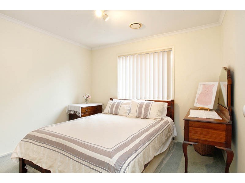 37 Sheridan Way, Roxburgh Park VIC 3064