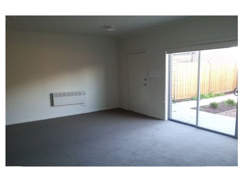 50 Sahi Cresent, Roxburgh Park VIC 3064