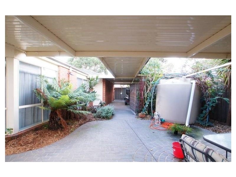 25 McConnell Crescent, Roxburgh Park VIC 3064