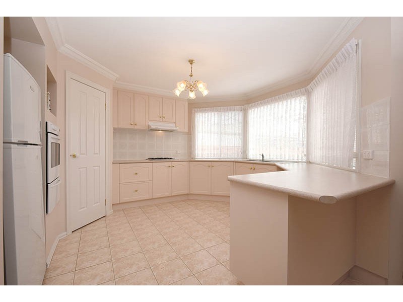 7 Delphinius Crescent, Roxburgh Park VIC 3064