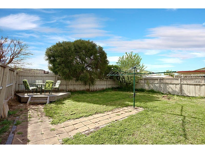 13 Morgan Court, Roxburgh Park VIC 3064