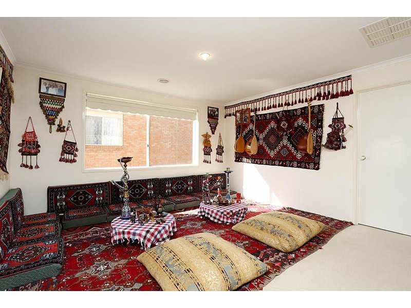 126 Mcpherson Boulevard, Roxburgh Park VIC 3064