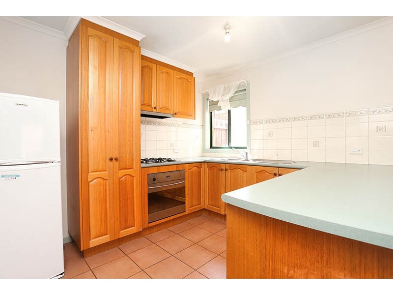 16 Mackellar Drive, Roxburgh Park VIC 3064