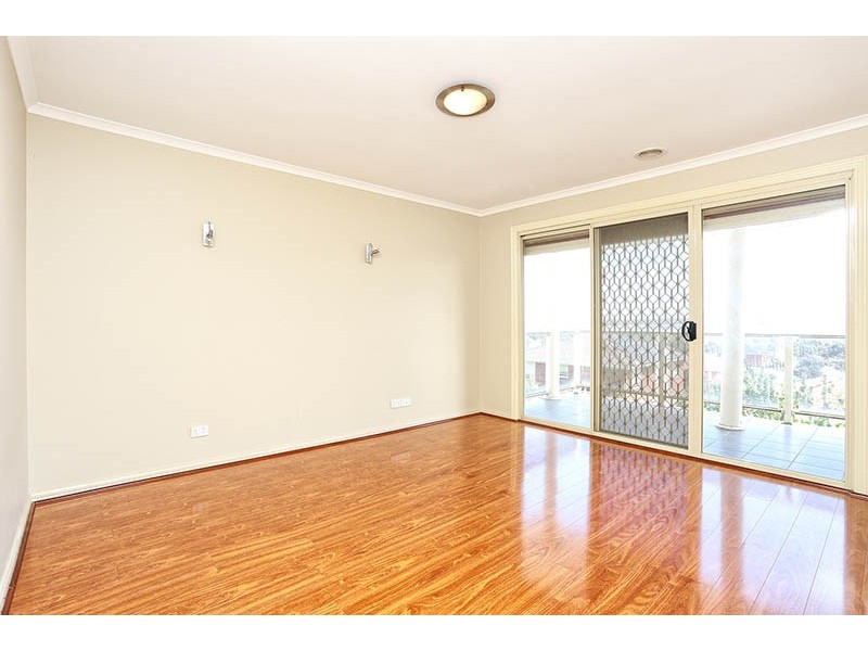 108 Mcpherson Blvd, Roxburgh Park VIC 3064