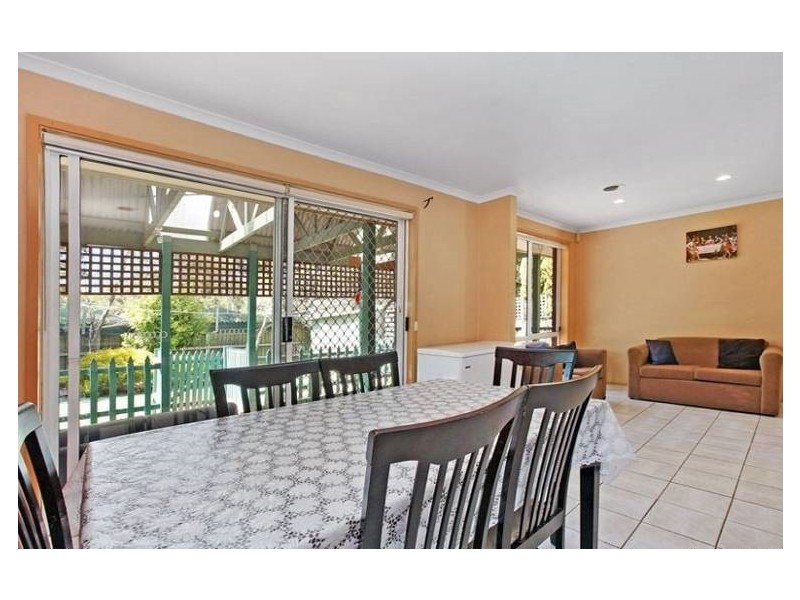 30 Bootie Crt, Roxburgh Park VIC 3064