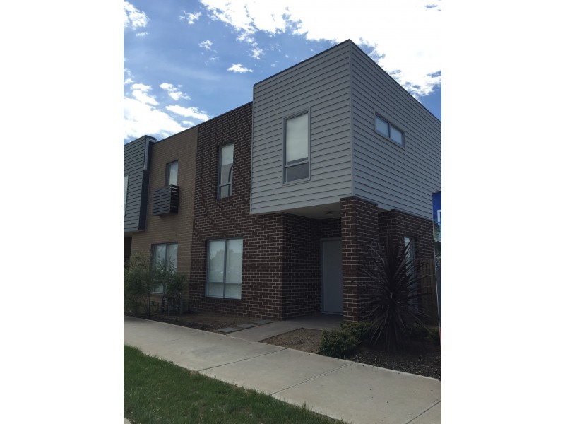 60 Sahi Crescent, Roxburgh Park VIC 3064