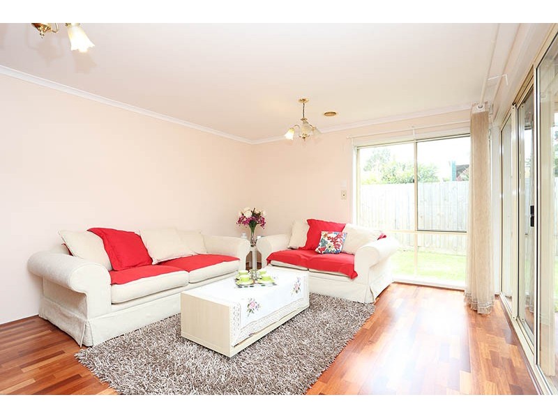 7 Sherwin Place, Roxburgh Park VIC 3064