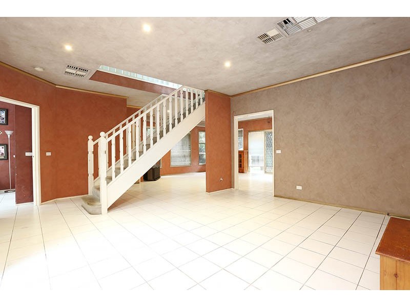 1 De Garis Lane, Roxburgh Park VIC 3064