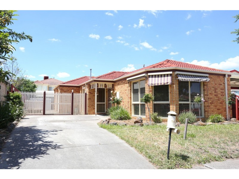 14 Aquila Grove, Roxburgh Park VIC 3064