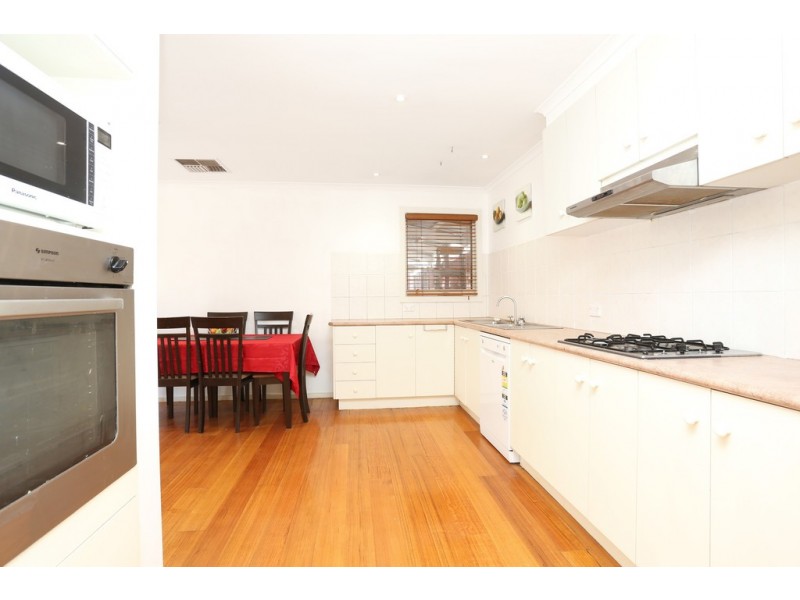 14 Aquila Grove, Roxburgh Park VIC 3064