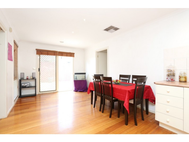 14 Aquila Grove, Roxburgh Park VIC 3064