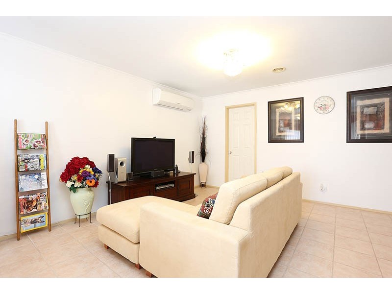 12 Emerson Court, Roxburgh Park VIC 3064