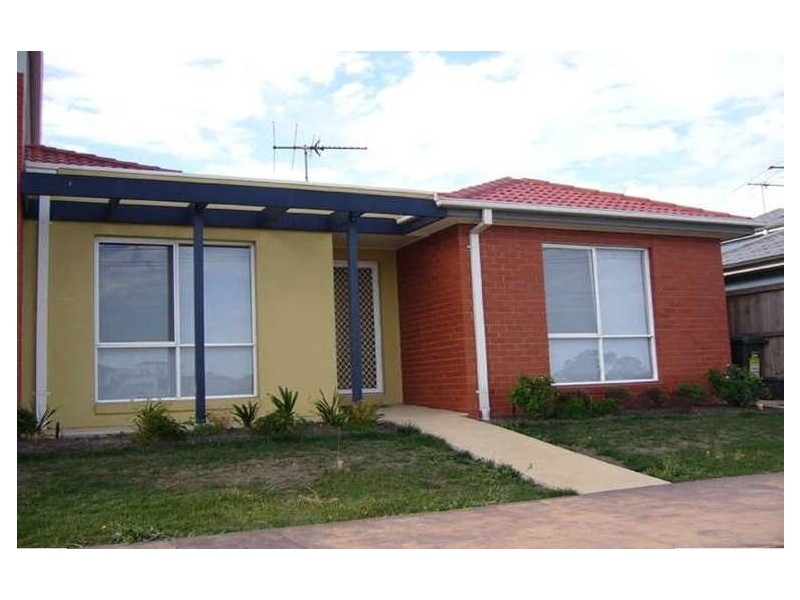 11 Portland Place, Roxburgh Park VIC 3064