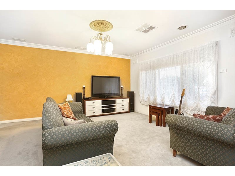 13 Dozey Court, Roxburgh Park VIC 3064