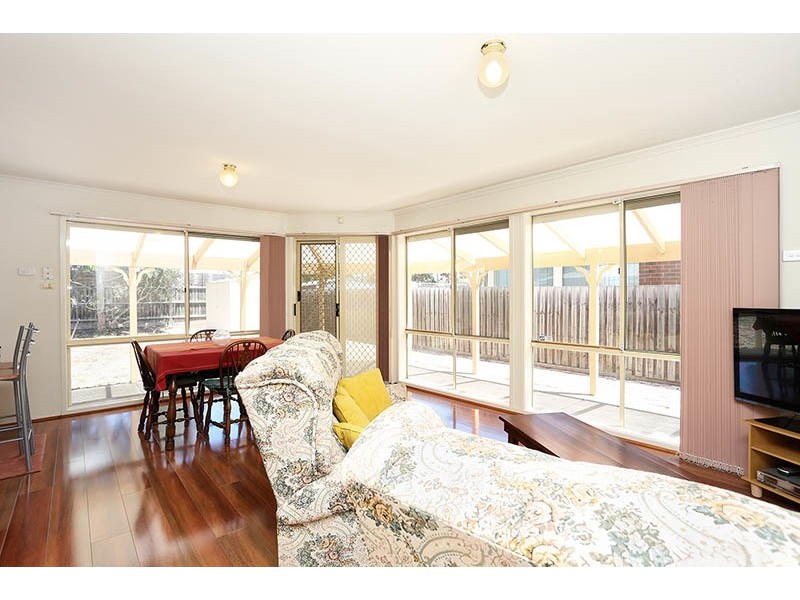 3 Carr Place, Roxburgh Park VIC 3064