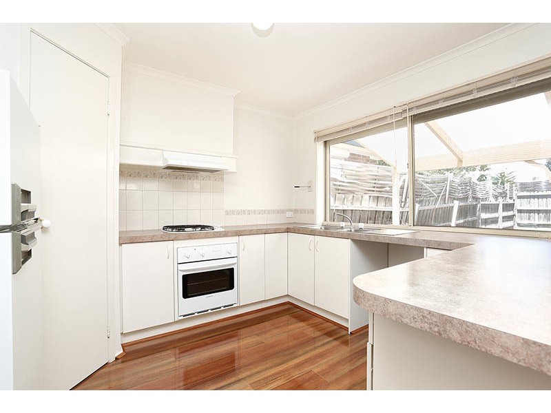 3 Carr Place, Roxburgh Park VIC 3064