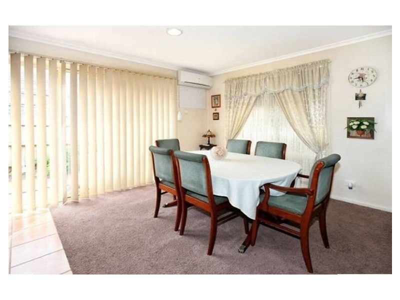 14 Merrigan Crt, Roxburgh Park VIC 3064