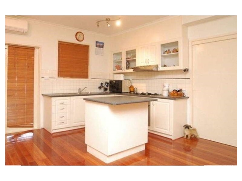 22 Kennedy Parade, Roxburgh Park VIC 3064