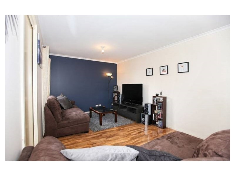 14 McLaurin Ave, Roxburgh Park VIC 3064