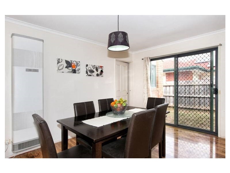 14 McLaurin Ave, Roxburgh Park VIC 3064