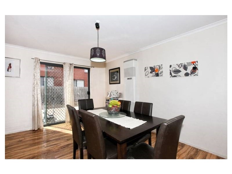 14 McLaurin Ave, Roxburgh Park VIC 3064