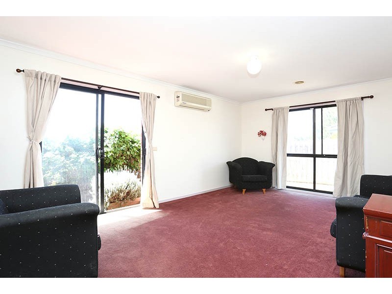 48 Murchison Drive, Roxburgh Park VIC 3064