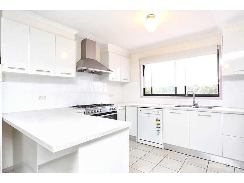 48 Murchison Drive, Roxburgh Park VIC 3064