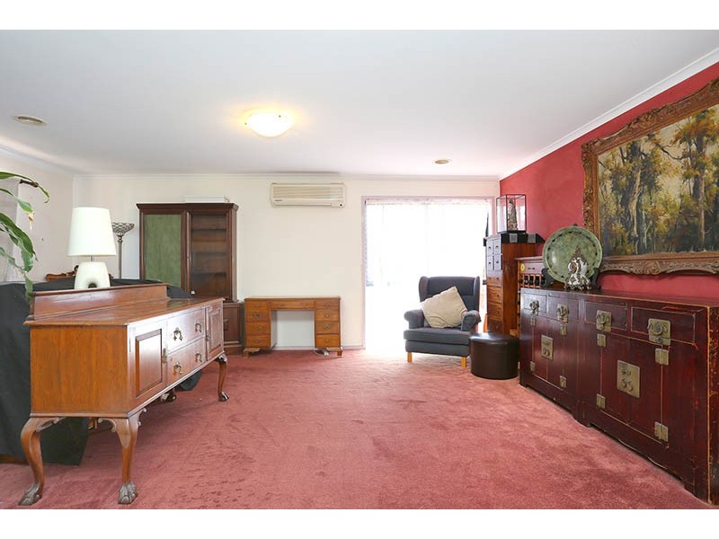 48 Murchison Drive, Roxburgh Park VIC 3064