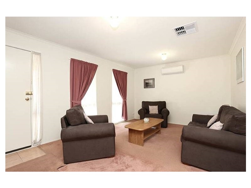 3 Carr Place, Roxburgh Park VIC 3064