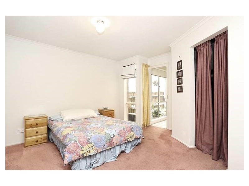 3 Carr Place, Roxburgh Park VIC 3064