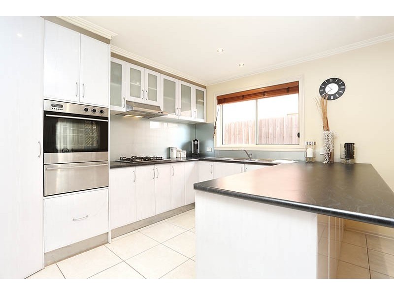 22 Rhine Drive, Roxburgh Park VIC 3064