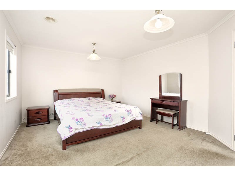 55 Hayfield Road, Roxburgh Park VIC 3064