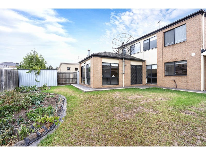 55 Hayfield Road, Roxburgh Park VIC 3064
