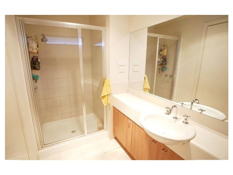 91 Ravenhill Blvd, Roxburgh Park VIC 3064