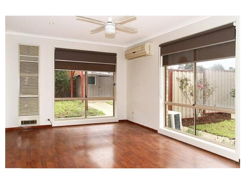 12 Haite Place, Roxburgh Park VIC 3064