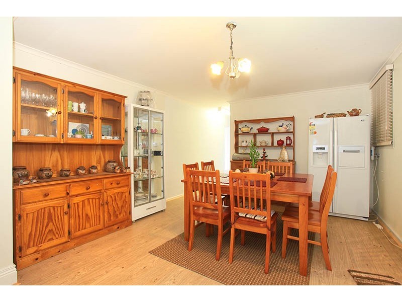 13 Glenmaggie Court, Meadow Heights VIC 3048