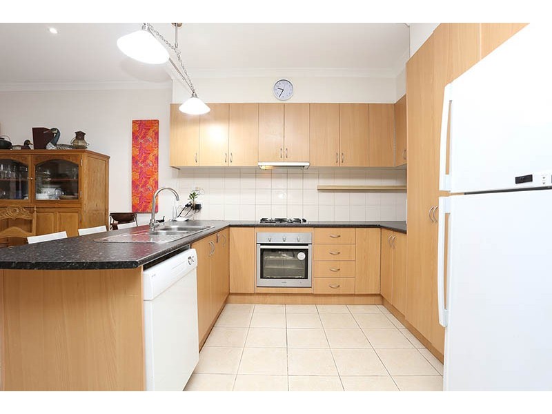 96 Hayfield Road, Roxburgh Park VIC 3064