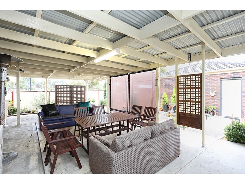 96 Hayfield Road, Roxburgh Park VIC 3064