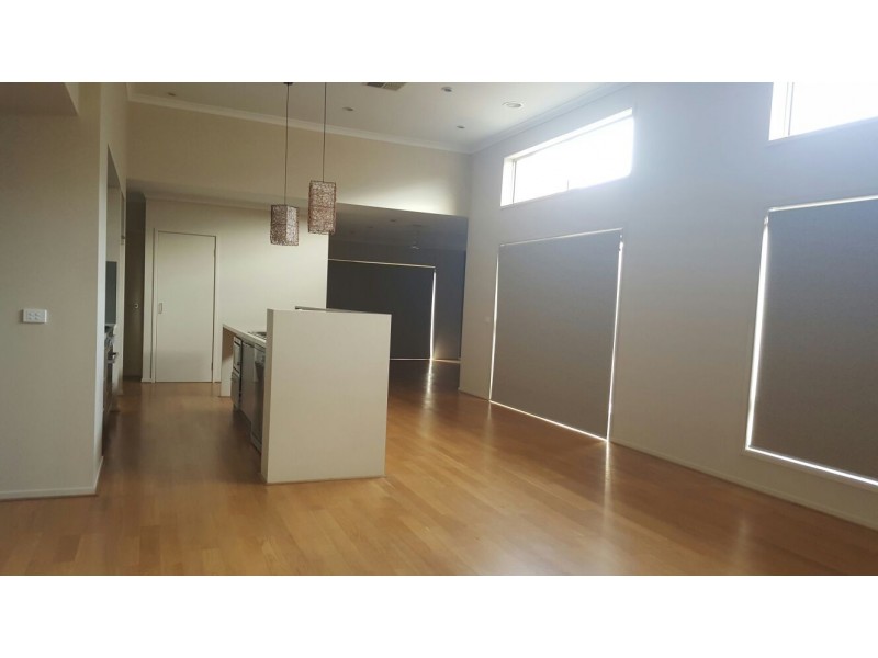 6 Katusra Retreat, Roxburgh Park VIC 3064