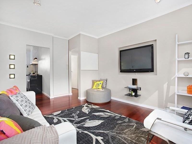 8/10 Middle Road, Maribyrnong VIC 3032