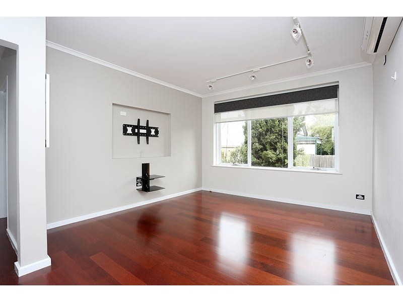 8/10 Middle Road, Maribyrnong VIC 3032