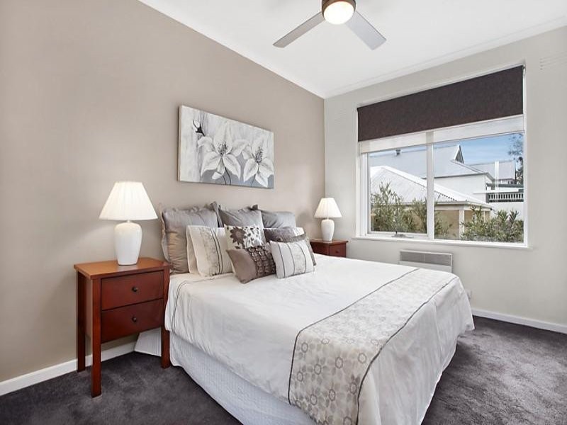 8/10 Middle Road, Maribyrnong VIC 3032